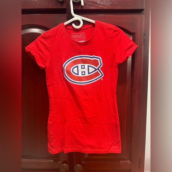 Waves Red Montreal Candiens Tshirt - Picture 1 of 3